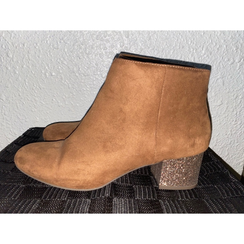 Wet Seal Ankle boots in size 7.5